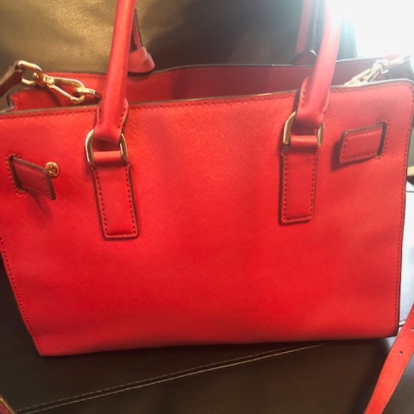 MICHAEL KORS SMALL CROSS BODY LEATHER HANDBAG - Picture 2 of 5